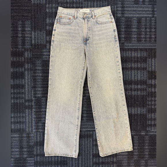 Aritzia Denim Forum The Farrah Hi-rise Wide Jean - Picture 4 of 6